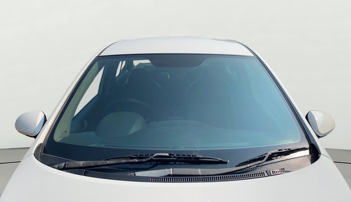 2016 Hyundai Xcent S 1.2, Petrol, Manual, 88,125 km, Front Windshield