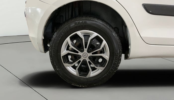 2014 Maruti Swift VXI, Petrol, Manual, 45,577 km, Right Rear Wheel