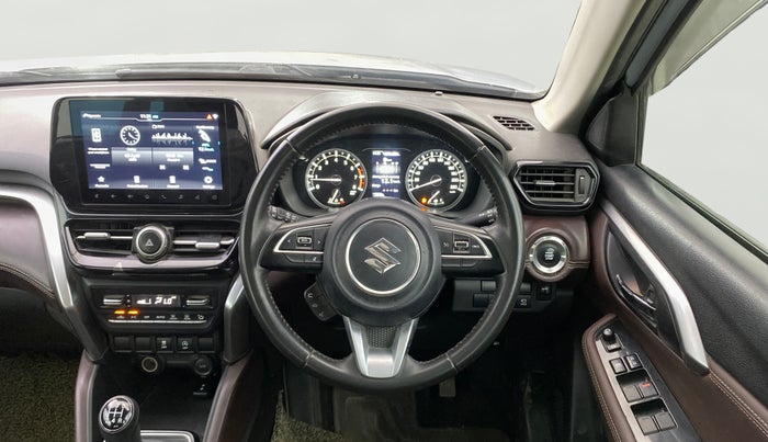 2022 Maruti Grand Vitara ALPHA SMART HYBRID ALLGRIP DUAL TONE, Petrol, Manual, 46,462 km, Steering Wheel Close Up