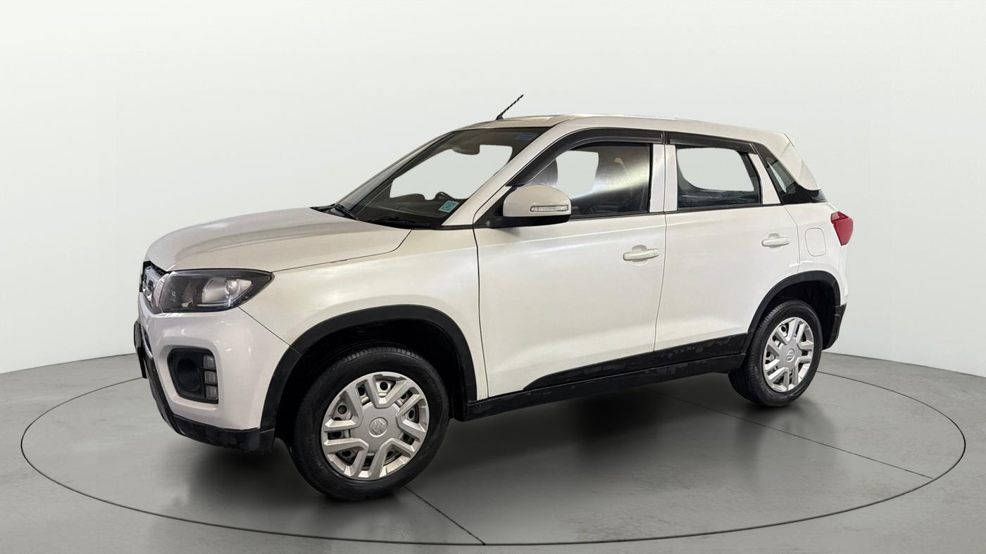2022 Maruti Vitara Brezza LXI, Petrol, Manual, 52,003 km, Left Front Diagonal