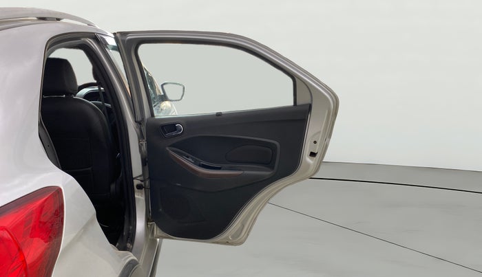 2018 Ford FREESTYLE TITANIUM 1.5 DIESEL, Diesel, Manual, 44,620 km, RHS Rear Door