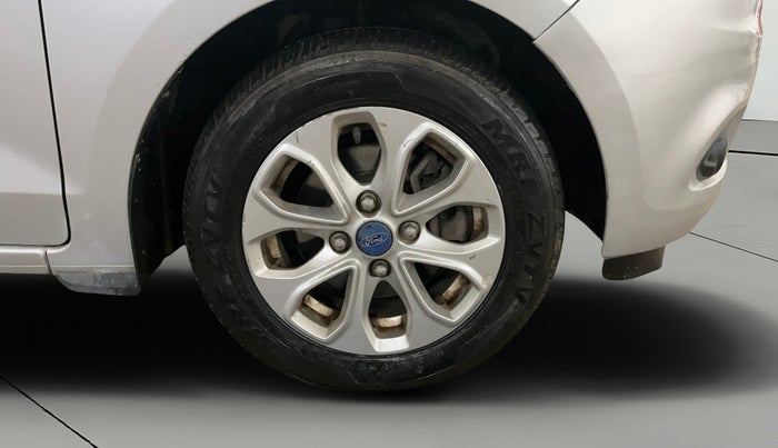 2017 Ford Figo Aspire TITANIUM 1.2 PETROL, Petrol, Manual, 59,222 km, Right Front Wheel