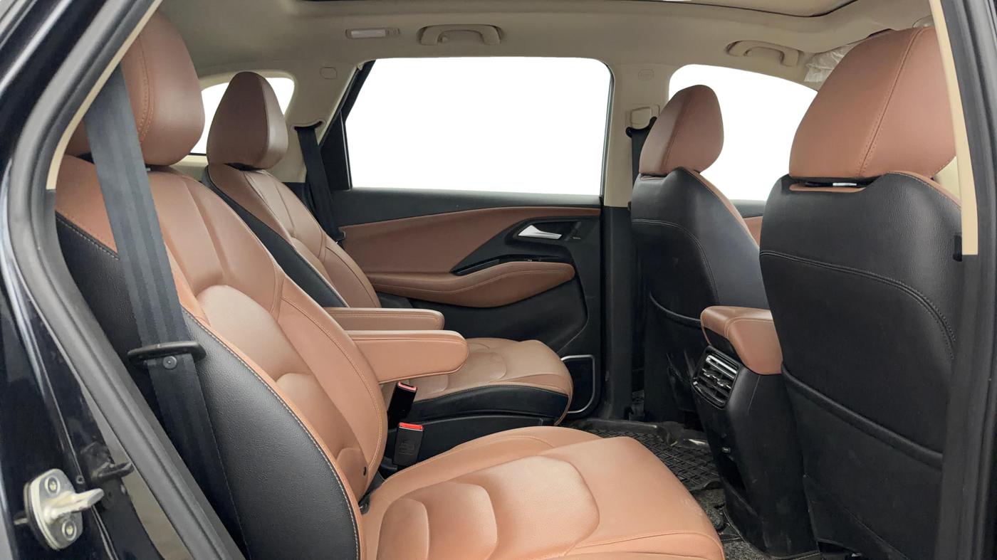 2023 MG HECTOR PLUS SHARP PRO 2.0 TURBO DIESEL 6 STR, Diesel, Manual, 1,15,403 km, Right Side Rear Door Cabin