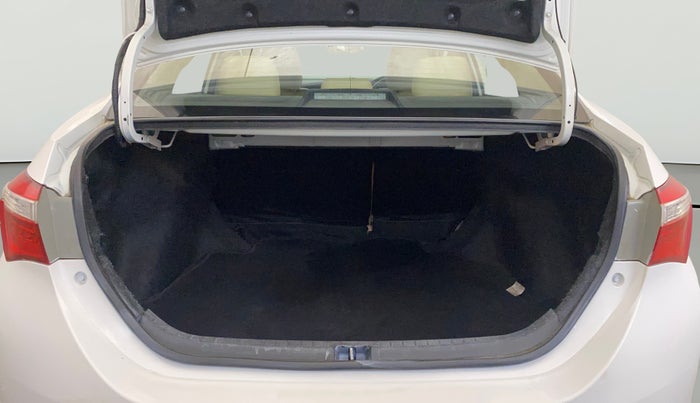 2016 Toyota Corolla Altis G CVT PETROL, Petrol, Automatic, 99,362 km, Boot Open Zoomed View