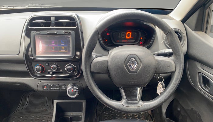 2018 Renault Kwid RXT 1.0 AMT (O), Petrol, Automatic, 25,925 km, Steering Wheel Close Up