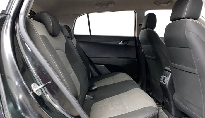 2016 Hyundai Creta SX PLUS 1.6 PETROL, Petrol, Manual, 61,816 km, Right Side Rear Door Cabin