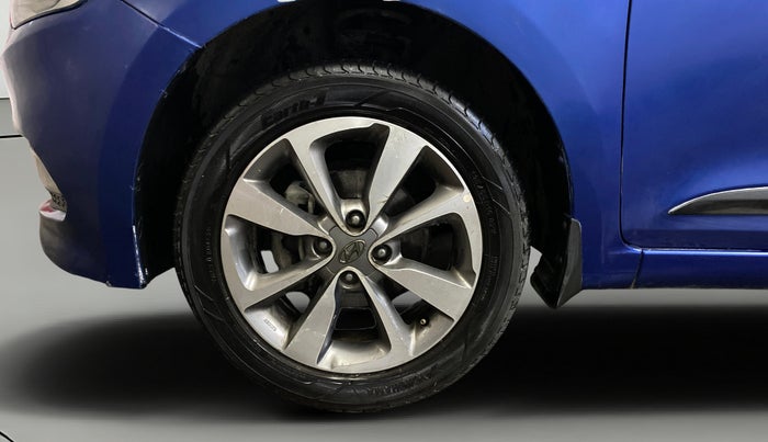2015 Hyundai Elite i20 ASTA 1.2, Petrol, Manual, 1,01,276 km, Left Front Wheel
