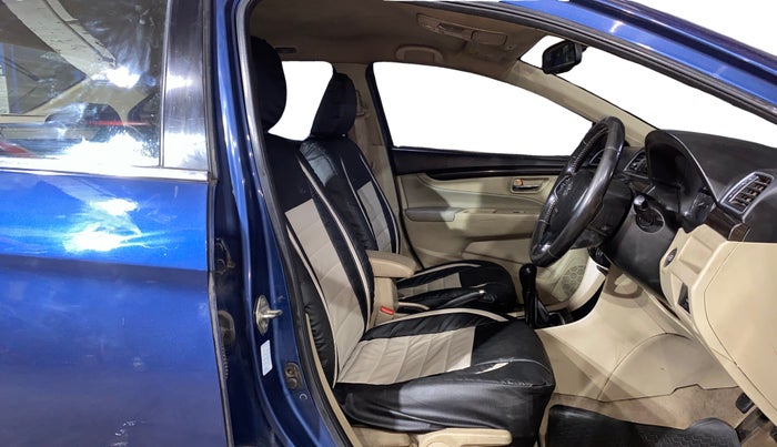 2018 Maruti Ciaz ALPHA 1.4 PETROL, Petrol, Manual, 49,622 km, Right Side Front Door Cabin