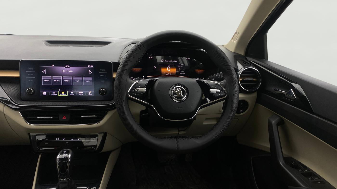 2023 Skoda SLAVIA STYLE 1.5L TSI DSG, Petrol, Automatic, 43,845 km, Steering Wheel Close Up