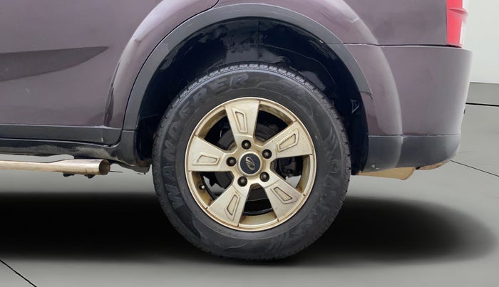 2014 Mahindra XUV500 W8, Diesel, Manual, 83,252 km, Left Rear Wheel