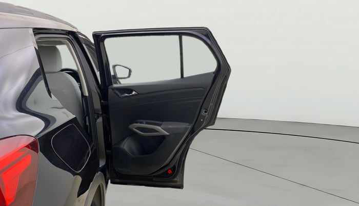 2025 Skoda Kylaq Signature, Petrol, Manual, 2,071 km, RHS Rear Door