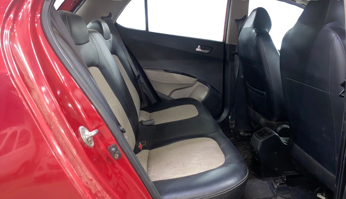 2018 Hyundai Grand i10 SPORTZ 1.2 KAPPA VTVT, Petrol, Manual, 54,885 km, Right Side Rear Door Cabin