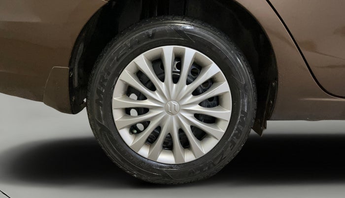 2015 Maruti Ciaz VXI, Petrol, Manual, 38,962 km, Right Rear Wheel