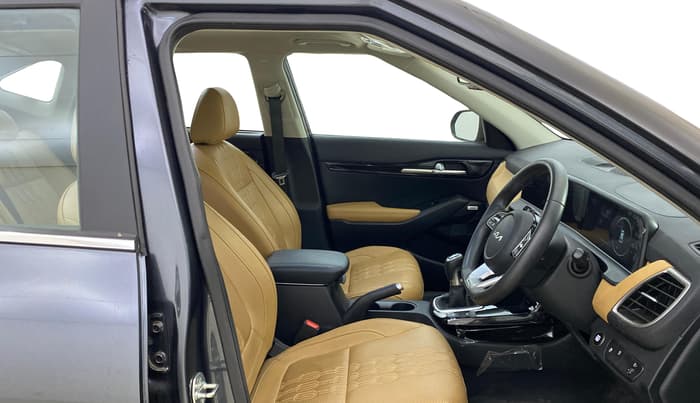 2024 KIA SELTOS HTX Plus 1.5 Diesel MT, Diesel, Manual, 5,756 km, Right Side Front Door Cabin