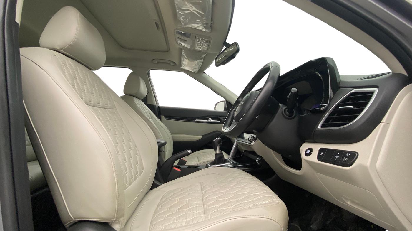 2021 KIA SELTOS HTX 1.5 PETROL, Petrol, Manual, 35,427 km, Right Side Front Door Cabin