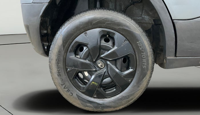 2023 Tata PUNCH PURE MT, Petrol, Manual, 24,828 km, Right Rear Wheel