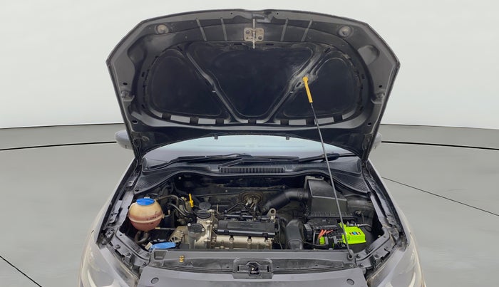 2017 Volkswagen Ameo HIGHLINE1.2L, Petrol, Manual, 1,30,371 km, Open Bonet