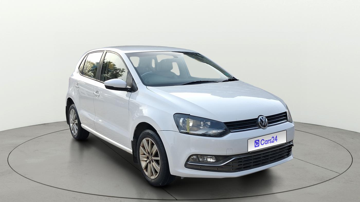 2016 Volkswagen Polo HIGHLINE1.2L, Petrol, Manual, 1,07,443 km, SRP