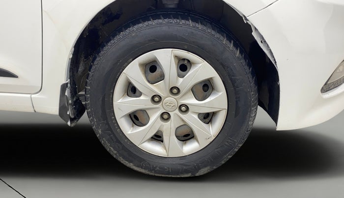 2017 Hyundai Elite i20 SPORTZ 1.4 CRDI, Diesel, Manual, 1,12,064 km, Right Front Wheel