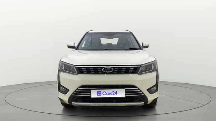 2021 Mahindra XUV300 W8 (O) 1.5 DIESEL, Diesel, Manual, 1,04,370 km, Front