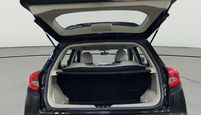 2022 Mahindra XUV300 W4 1.2 PETROL, Petrol, Manual, 80,828 km, Boot Open Zoomed View