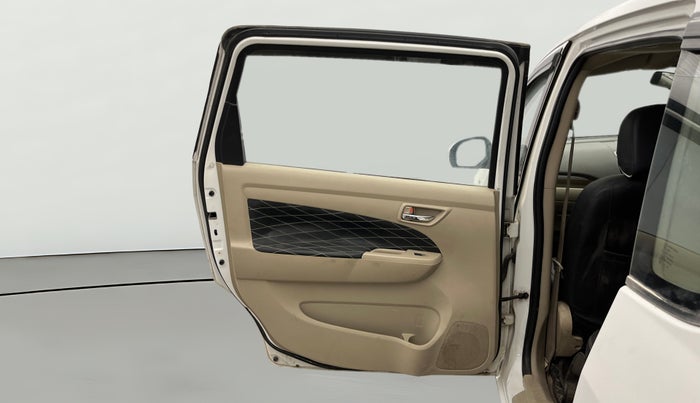 2015 Maruti Ertiga VXI, Petrol, Manual, 75,744 km, LHS Rear Door