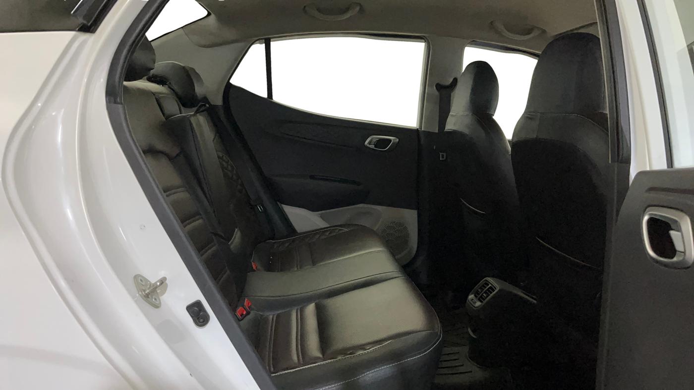2023 Hyundai AURA SX 1.2 CNG, CNG, Manual, 61,512 km, Right Side Rear Door Cabin