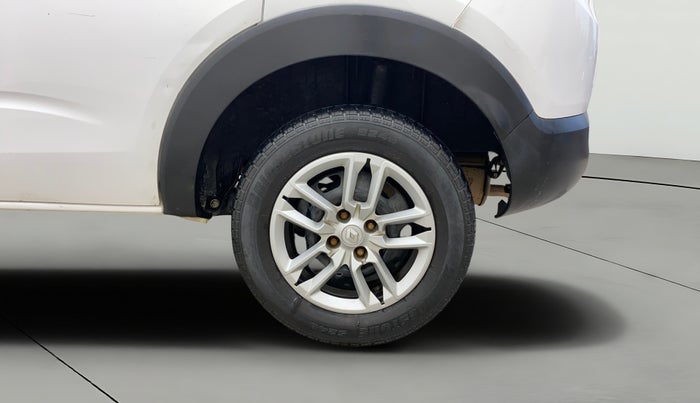 2022 Renault TRIBER RXL MT, Petrol, Manual, 71,115 km, Left Rear Wheel