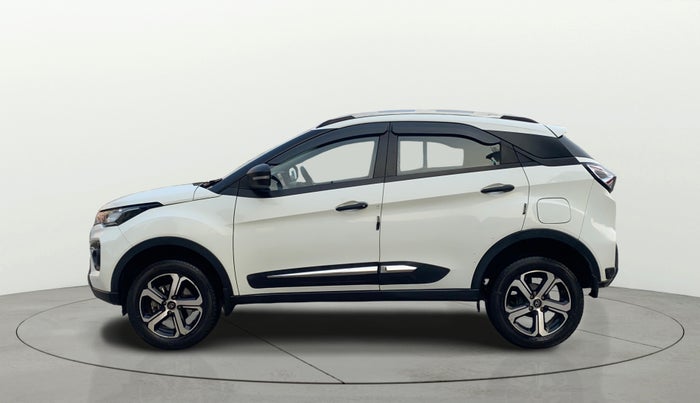 2023 Tata NEXON XE PETROL, Petrol, Manual, 14,776 km, Left Side