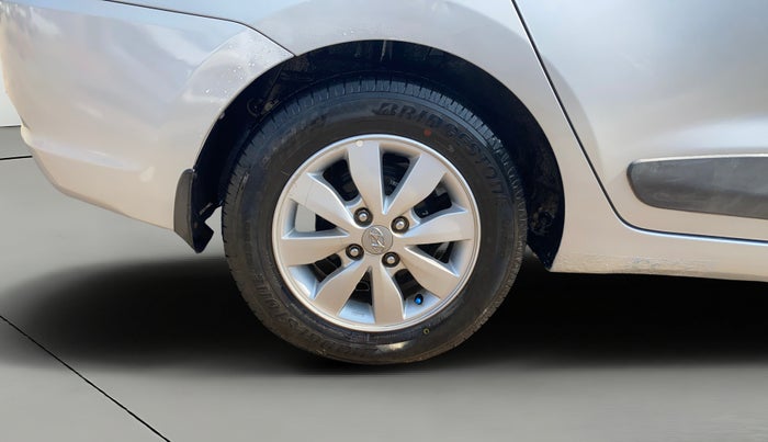 2015 Hyundai Xcent S (O) 1.2, Petrol, Manual, 61,983 km, Right Rear Wheel