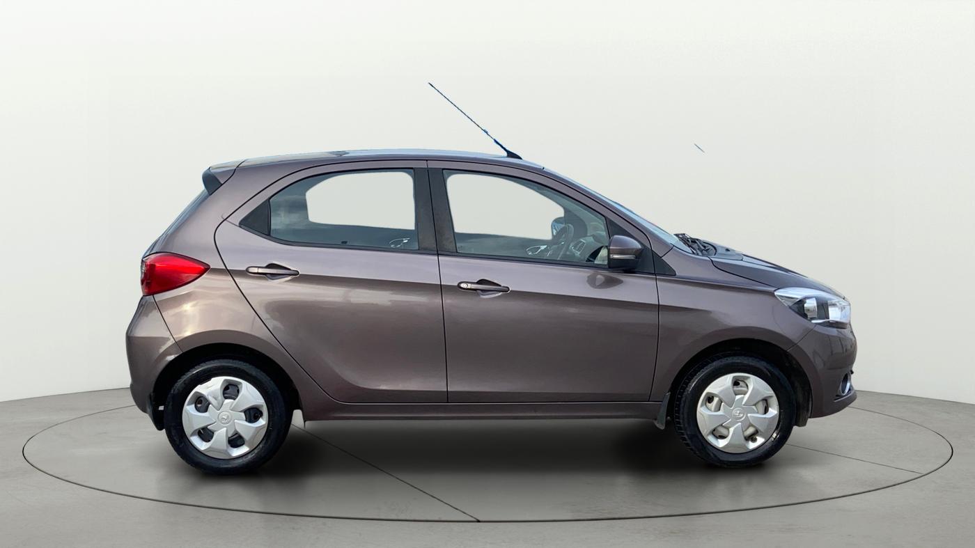 2016 Tata Tiago XZ PETROL, Petrol, Manual, 51,734 km, Right Side View