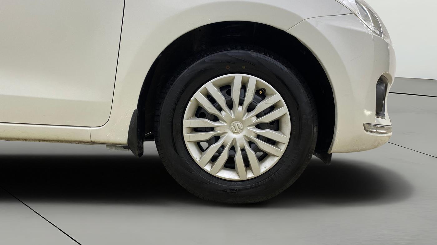 2018 Maruti Dzire VXI AMT, Petrol, Automatic, 76,599 km, Right Front Wheel