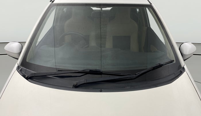 2014 Honda Brio V MT, Petrol, Manual, 85,790 km, Front Windshield