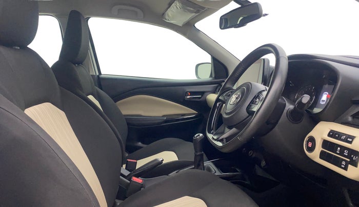 2022 Toyota Glanza V, Petrol, Manual, 32,001 km, Right Side Front Door Cabin