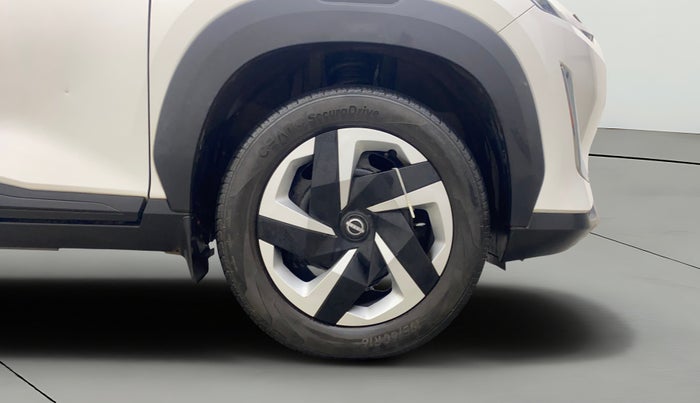 2022 Nissan MAGNITE XL, Petrol, Manual, 12,772 km, Right Front Wheel