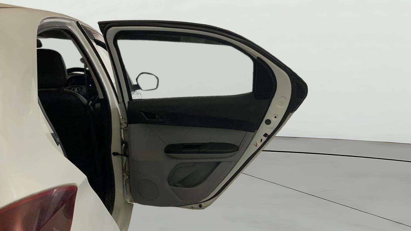2021 Tata Tiago XT (O) PETROL, Petrol, Manual, 63,689 km, RHS Rear Door