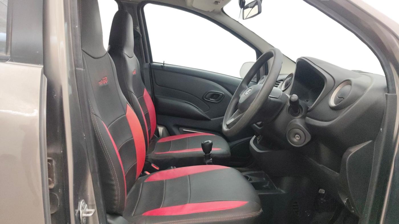2018 Datsun Redi Go A, Petrol, Manual, 38,654 km, Right Side Front Door Cabin