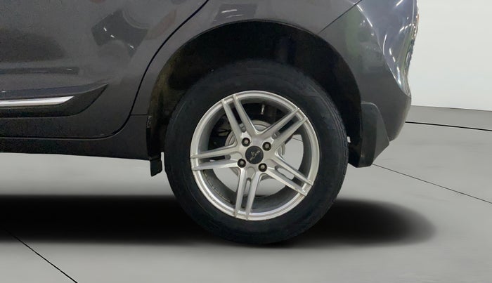 2017 Maruti Baleno DELTA PETROL 1.2, Petrol, Manual, 57,452 km, Left Rear Wheel