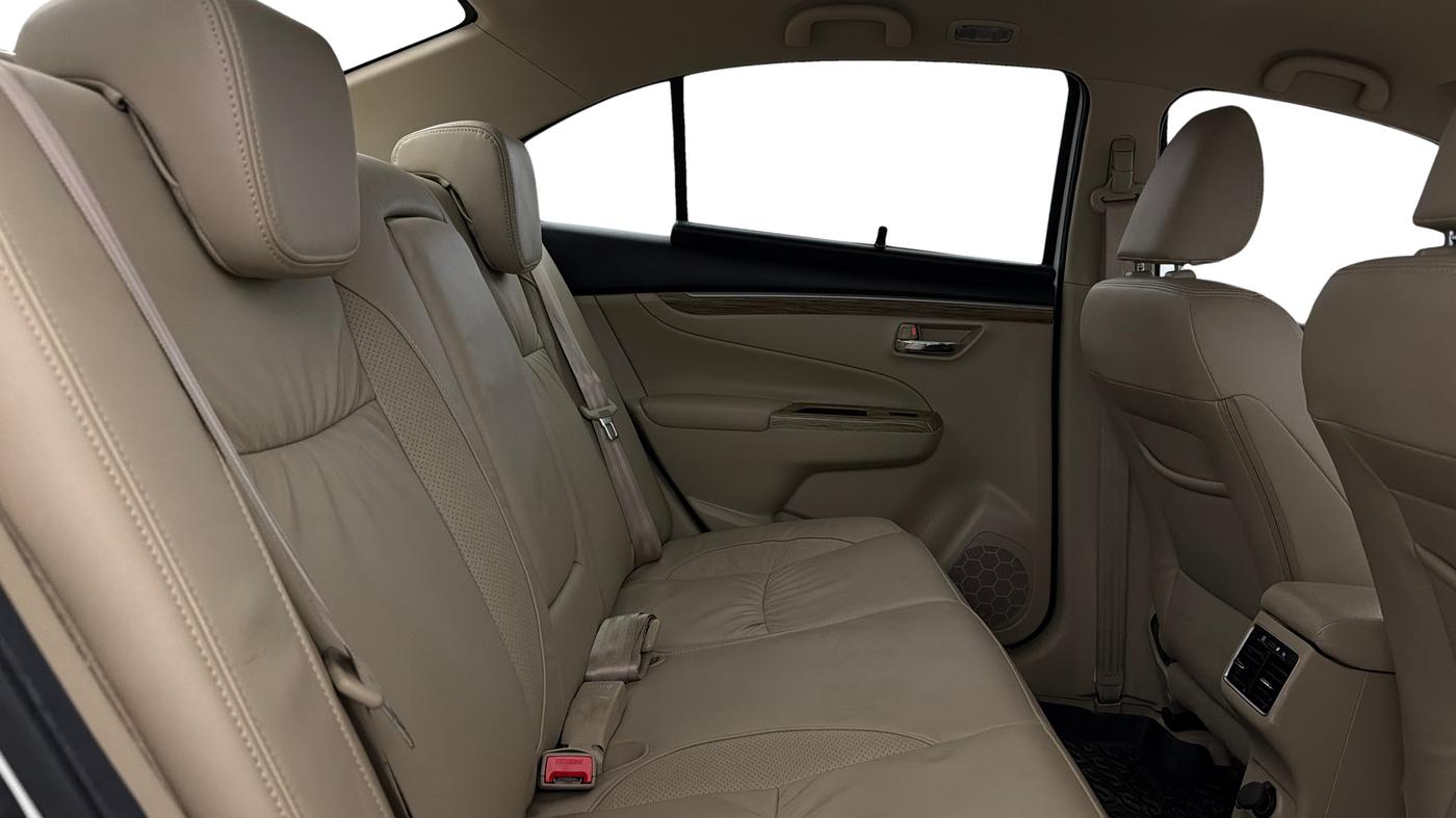 2025 Maruti Ciaz ALPHA  AT 1.5 SHVS PETROL, Petrol, Automatic, 5,025 km, Right Side Rear Door Cabin