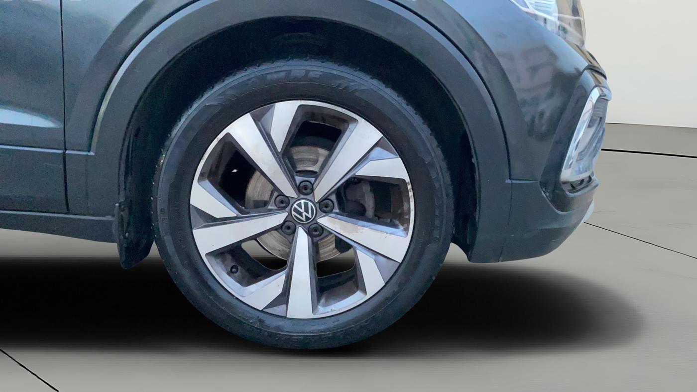 2022 Volkswagen TAIGUN TOPLINE 1.0 TSI MT, Petrol, Manual, 59,704 km, Right Front Wheel