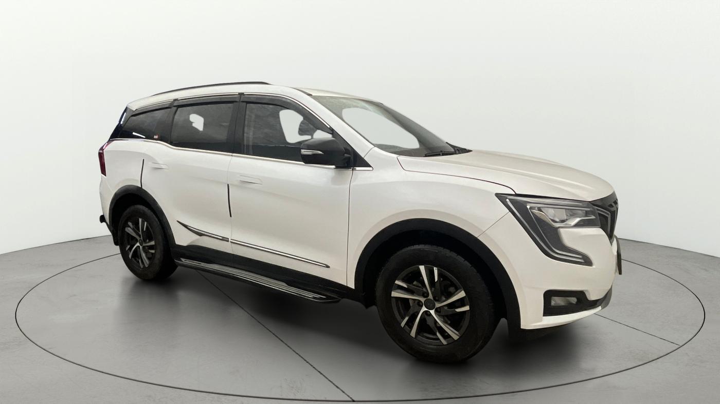 2023 Mahindra XUV700 AX 5 P AT 5 STR, Petrol, Automatic, 11,182 km, Right Front Diagonal