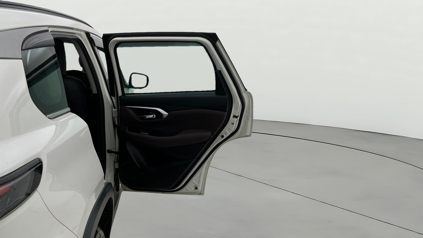 2022 Maruti Grand Vitara ALPHA SMART HYBRID AT, Petrol, Automatic, 33,060 km, RHS Rear Door