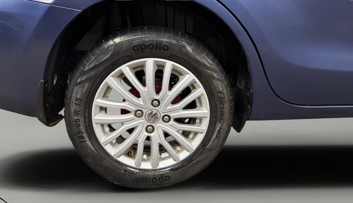 2022 Maruti Dzire ZXI CNG, CNG, Manual, 54,311 km, Right Rear Wheel