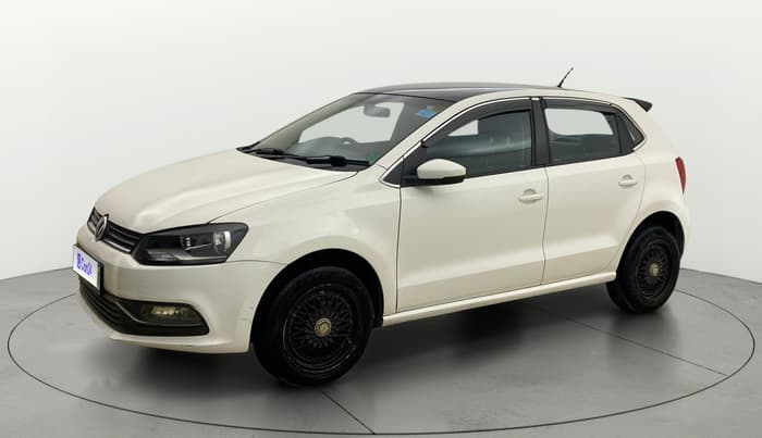 2015 Volkswagen Polo HIGHLINE1.2L, Petrol, Manual, 98,646 km, Left Front Diagonal