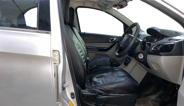 2018 Tata Tiago XZA PETROL, Petrol, Automatic, 27,449 km, Right Side Front Door Cabin