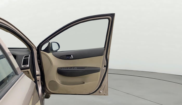 2014 Hyundai Elite i20 ASTA 1.2, Petrol, Manual, 1,15,781 km, RHS Front Door