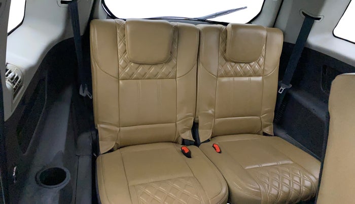 2019 Mahindra XUV500 W11 AT, Diesel, Automatic, 93,553 km, Third Seat Row ( optional )