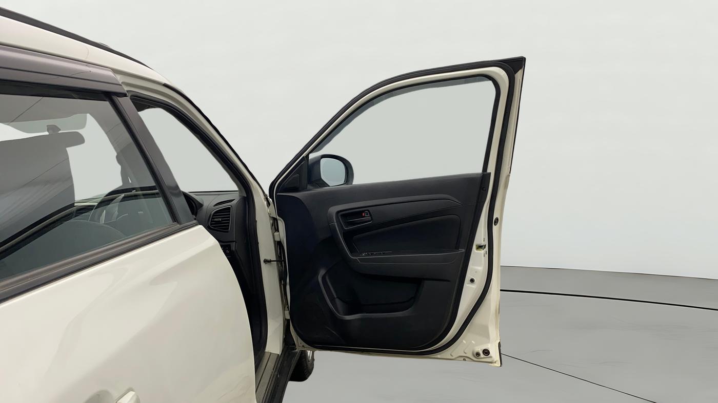 2020 Maruti Vitara Brezza VXI, Petrol, Manual, 56,089 km, RHS Front Door