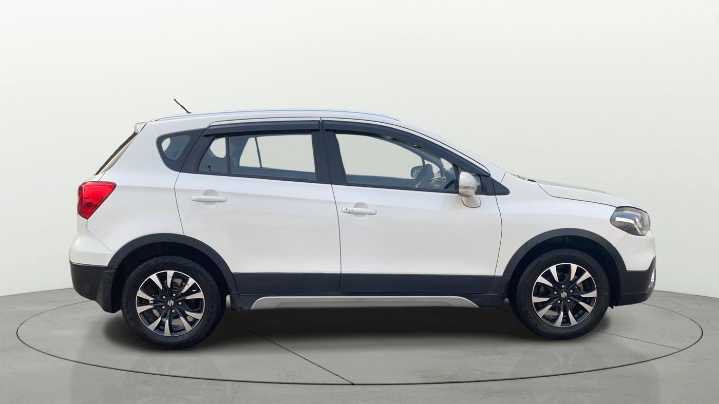 2022 Maruti S Cross ALPHA 1.5, Petrol, Manual, 47,989 km, Right Side View