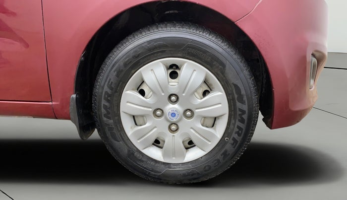 2016 Hyundai i10 ERA 1.1, Petrol, Manual, 17,957 km, Right Front Wheel